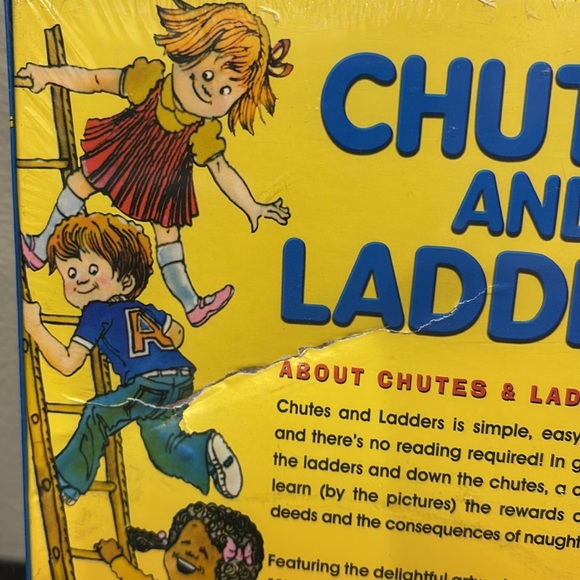 Hasbro Chutes and Ladders - Classic 70's Edition with Red and Blue - Picture 3 of 3